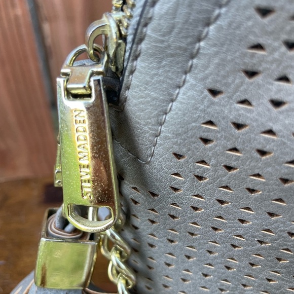 Steve Madden purse silver Gray  perforated leather Women's crossbody Bag - Picture 11 of 15